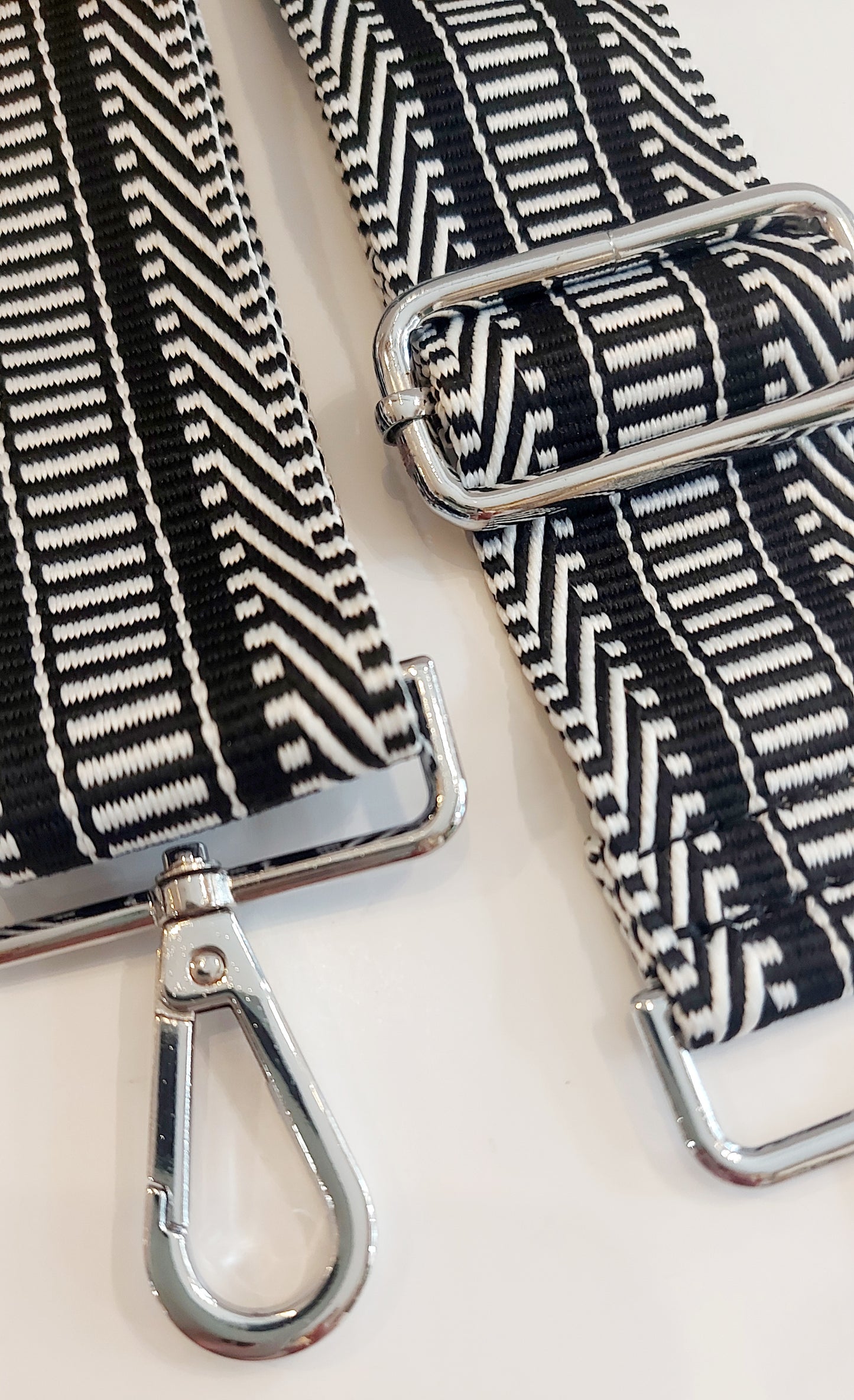 Geometric Bag Strap - Black & White